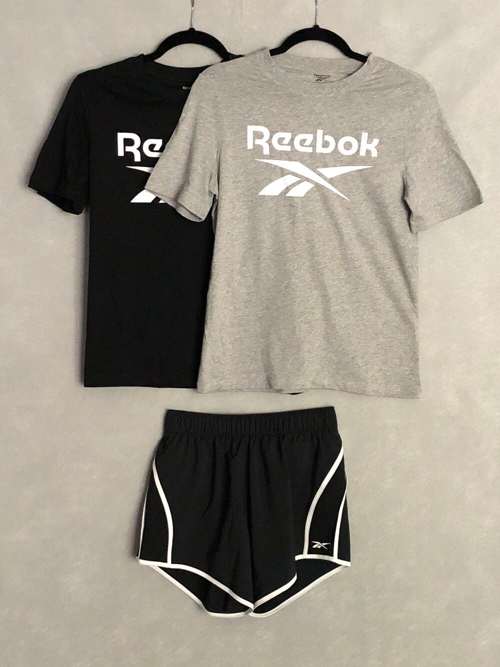 Reebok T-shirts and Shorts Set Black and Gray Women's XS NEW